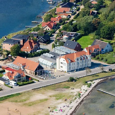 6 Person On A In Apartmán Hejls