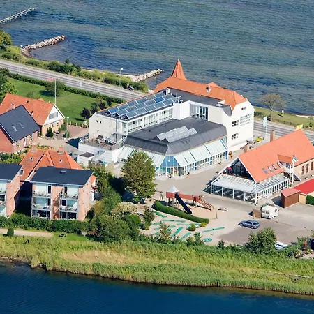 6 Person On A In Apartament Hejls