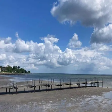 6 Person On A In Hejls