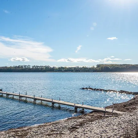 Apartament 6 Person On A In *