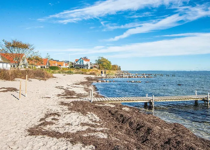 Appartamento 6 Person On A In *